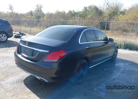 2020 Mercedes-Benz C 300 from USA, damaged, VIN 55SWF8DBXLU323768
